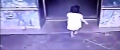 �������轫�Լ�3��СŮ��һ���߷�, ��󾹵ô��һ�º�����