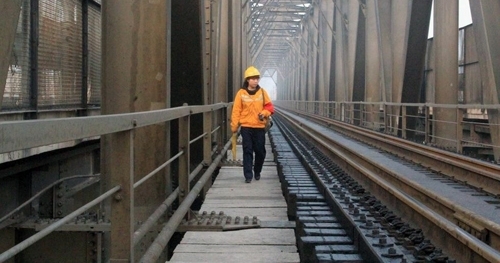 90����·Ů���ع���һ�죬һ���������Ѱ�