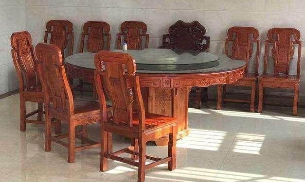 �峤�Խ�������С�󷿣�������20��̫�ϵ����ˣ�