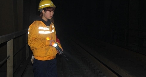 90����·Ů���ع���һ�죬һ���������Ѱ�