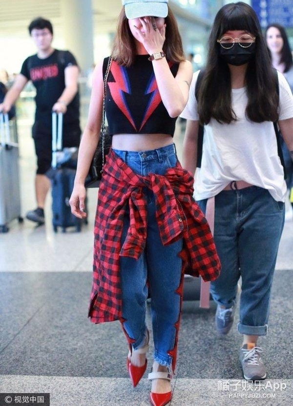 �������Ÿ���������װ�䡰����Ů����