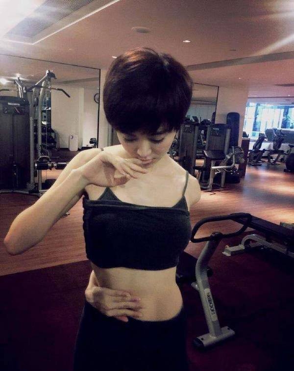 �ε��������ĸ��裬СƷ��Ա���ݳ��������ĳ�Խ��־��