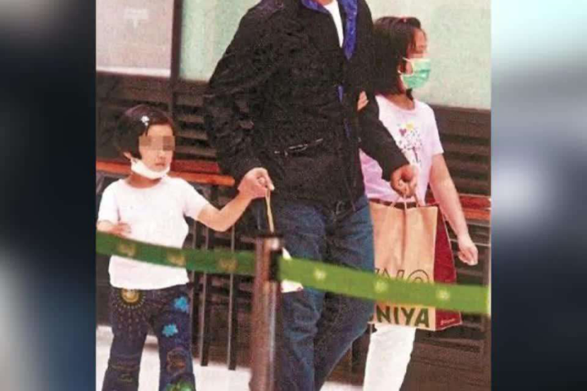 ��ѧ��Ů�����������⼮��ģ��17����������ԸУ�Ũױ���壡