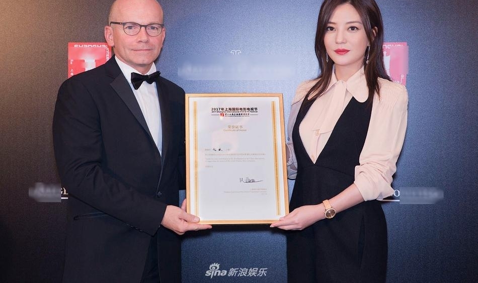 ��ޱ������Ӱ�� ˧���Ը������л�