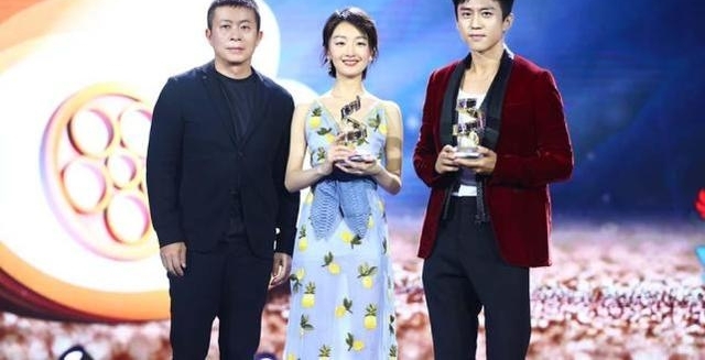 �ܶ���ð������˳�һ����King��Queen