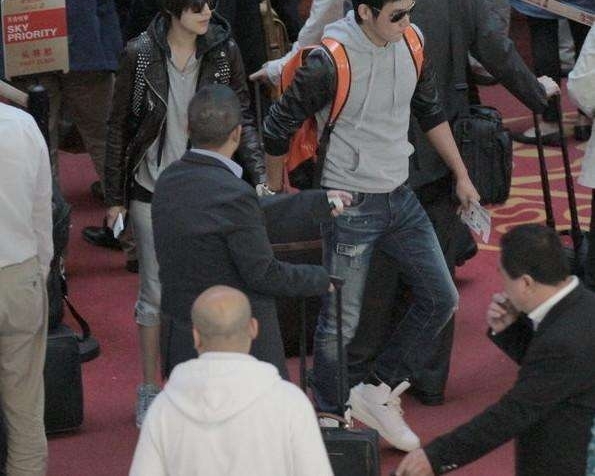 ½, Եܲ÷һ·Ϊӱٿ, Ь۾