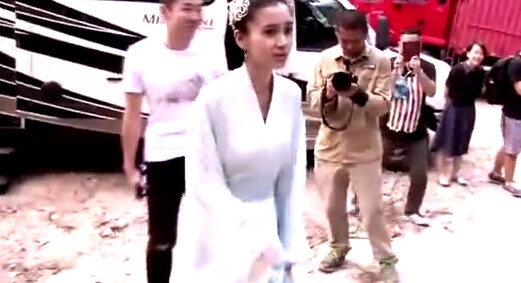 ��ӱ���Ĺ·�������ʱ�����࣬���յ������ͷ��һ����û��