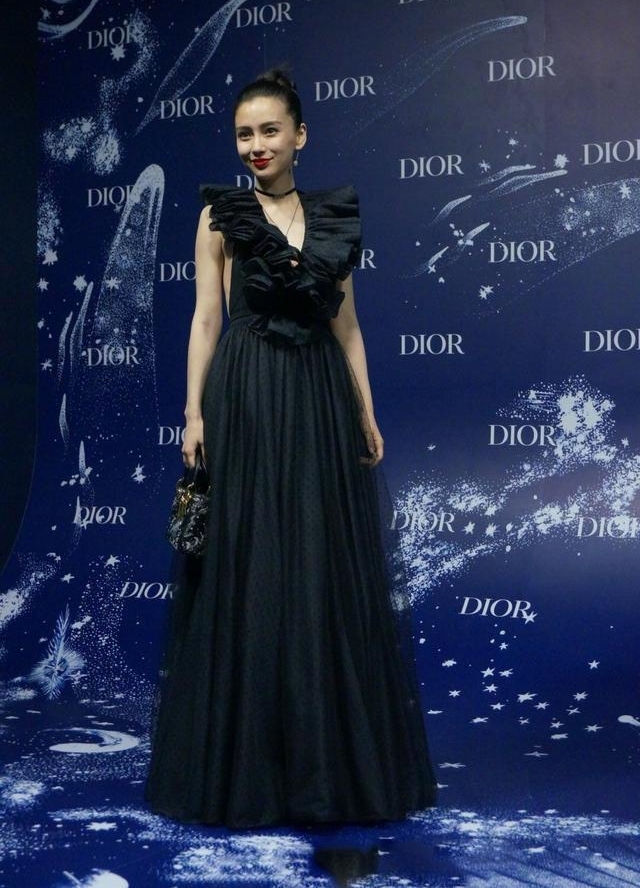 baby¡�ع���ͷ�������յ�����ѹ�����ѷ���һ����������