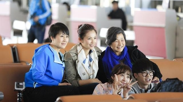 ��ԲԲ�������ߺ��������Ҷ��ӣ�������ż��͵͵��ע��������Ӯ��