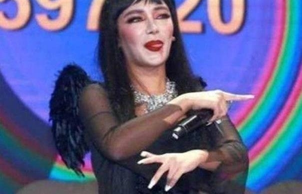 ������Ů��ڵ�������������Ī������