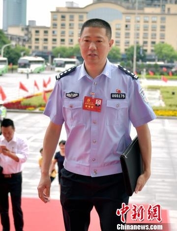 ���¸�̽�Żԣ��Ӿ�20����һֱս��������ư�һ��