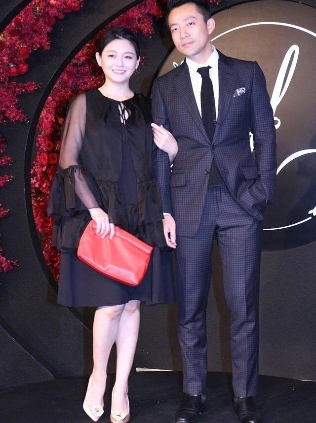 СS����������������ɻ����ڰ������Ļ�����¶���ˣ����ѣ�֫���������ʵ