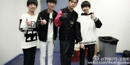 ��ԲԲ�������ߺ��������Ҷ��ӣ�������ż��͵͵��ע��������Ӯ��