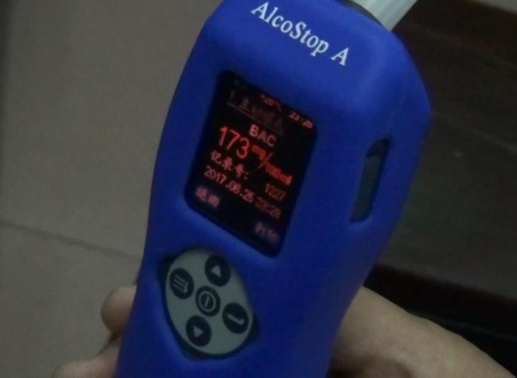 ����˾������񾯣�����������