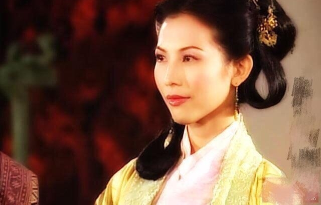 �۽��ѡ����¸߶ȣ���Ȼ������Ԭӽ�ǲ��Ǹ۽����ȷ�򿪷�ʽ