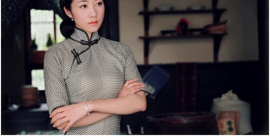 ɽ���׸����׻���գ��복��������ȢһŮ�ǣ����������̫����