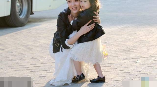 ����Ȧ��4λ��������С������˭���Ͷ̥��