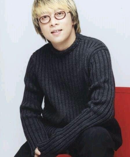 ���Ӣ�ţ���λ���������ĸ�̨���ǣ����һλӰ����������