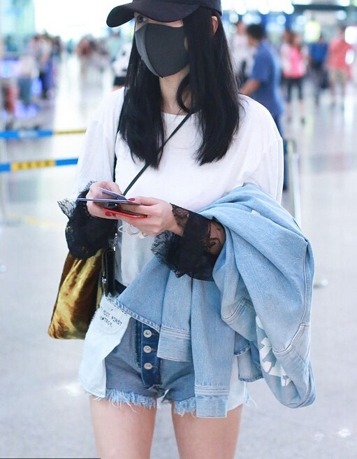 ���ݵ������ȿ�̫�и����� �����۾���֪�����ĺ�