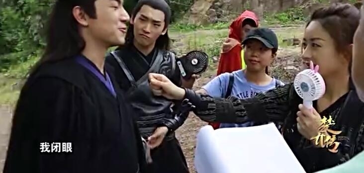 ����ӱ�ָ��¡����Ǵ�������Ű�޹��ڣ�Ƭ��ȴ��������