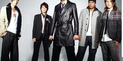 �ռ���17��Ů�������ع⣬���ĸ�����ֵ�ߣ����Ʋ�����Ҧ��