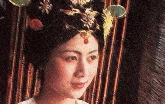 86�����μ���Ů���а��϶�ڶ�����֪��˭�ǵ�һ��