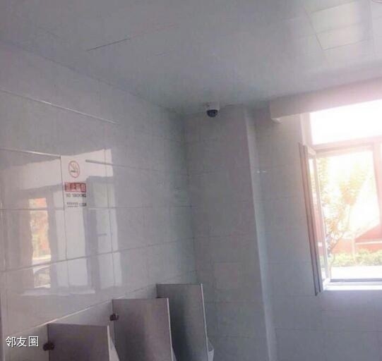�廪�����в�С����Ϸ�װ��أ�У����Ӧ