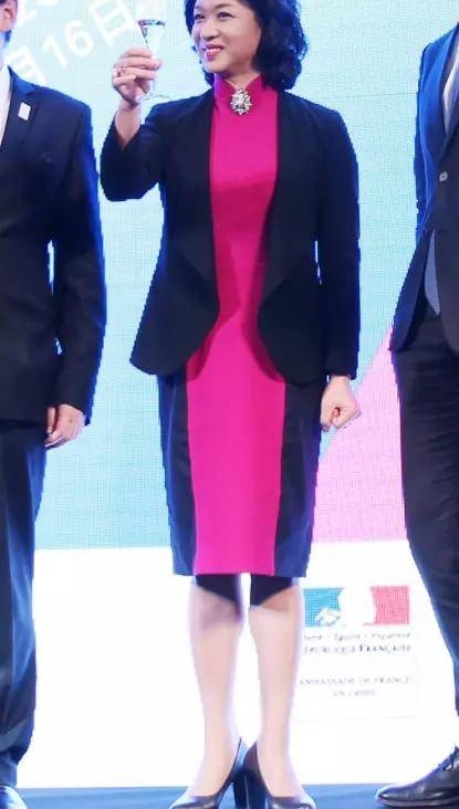 ����Ȧ�������Ǵ��̵� ���Խ��Խ��Ů��ζ��