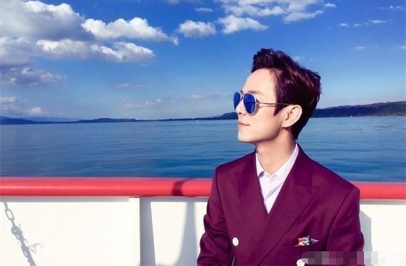 ������һ���ëС�Ӽ�ŭ�ˣ���������¶�����ⲻ�ɺ��ӣ�