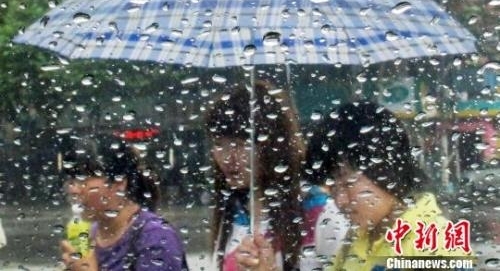 �������϶��������÷ �������ν�ӭ��ˮ