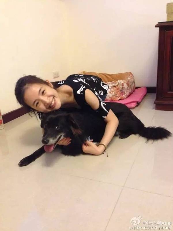 ���Ѻ���Ū�ޣ���֣Ԫ������ˣ�35����������Ů��