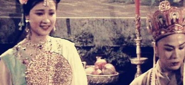 86�����μ���Ů���а��϶�ڶ�����֪��˭�ǵ�һ��