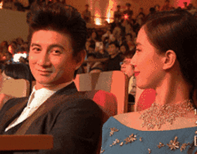 ����¡���غ����Ź뷿�£�һ�λ�����ʫʫ���첻��