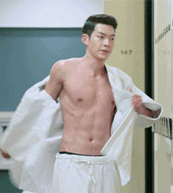 ���Ǽ��ɰ����Ը���һ��Ů�����ѻ����Բ��벻��