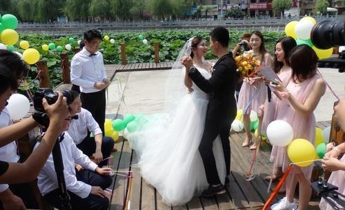 ���Ǻ������Ȣ�������λ����С�￪�����߱����绹�������˹飡