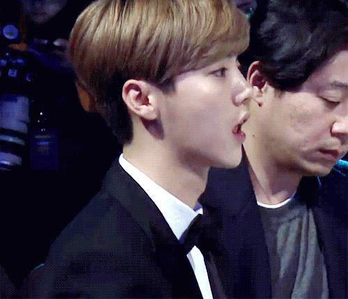 �����һ��¹�ϵ����ձ����ɡ�