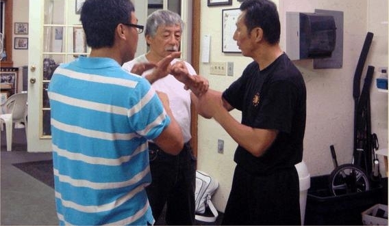 ��С���и��ձ�ͽ�ܣ�93���Լ�ָ�ʦ��ɨĹ��40�����δ���