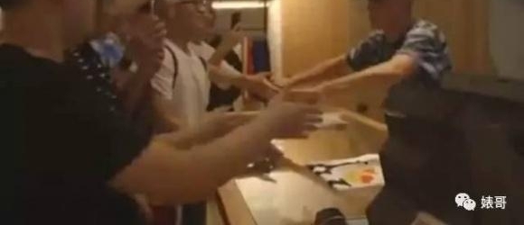 �¹�ϣŮ�������죬ɹ��Ů���գ��������ع⣬�����Ҹ�����Ů�����Ը���