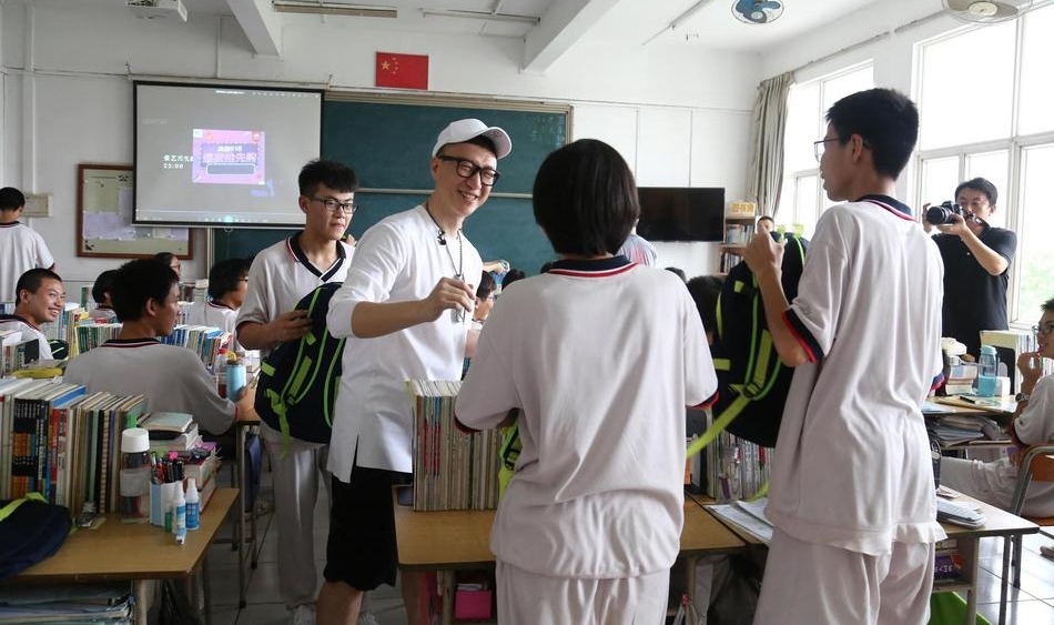 ������3������7��9 ������־���빤�˳Է�����