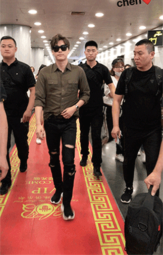 ���׷������������ع⣬���ƶ����ī���ܿᣬ���±���ʵ������