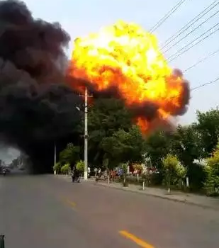 һҹ����ġ��Ȼ���С�ܵܡ��ҵ��ˣ�������������ɾ��������Ƭ