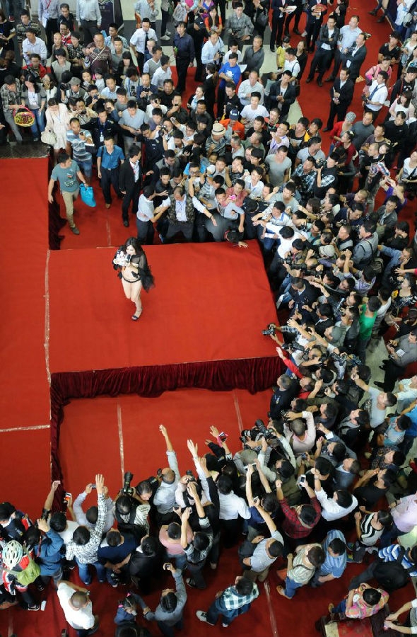 Ī¶¶± ߶ȫ㹩˱ʳ