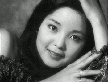 ���Ӣ�ţ���λ���������ĸ�̨���ǣ����һλӰ����������