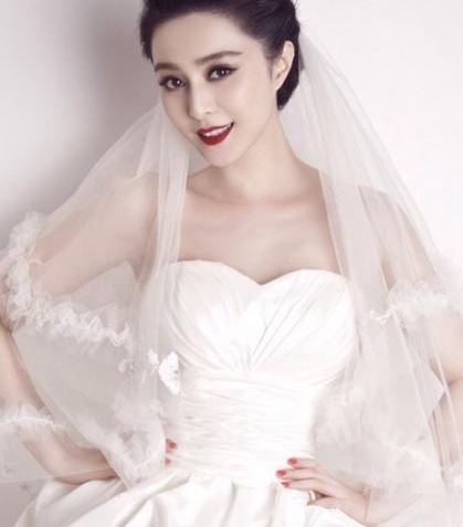 ������������½��������ͻȻ���»��ڣ�ȫ�����Ů��