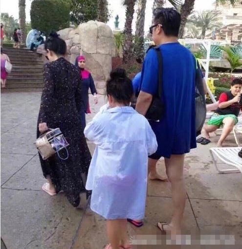 ��ʫ���һ�����ȹ�������һ���·�����