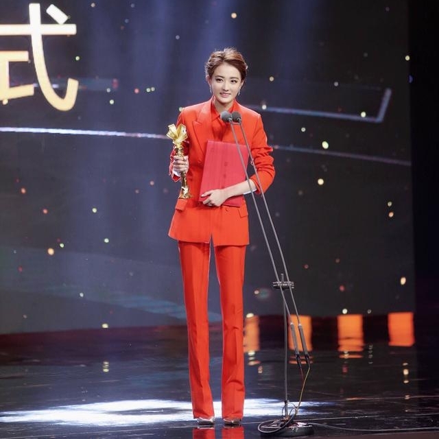 ���ݻ���������㳤��ñ��ȴ�ൽ���У����ѣ�����ϴ�ɾ��ٴ���