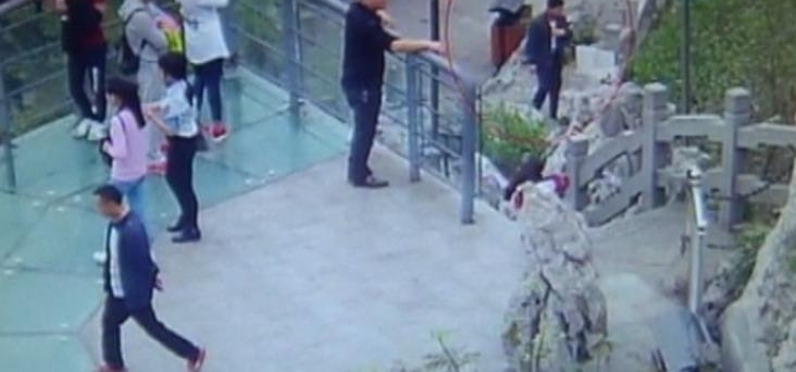 ����Ů�Ӷ�����ɽ��ɱ���������� ���־����̹Ȼ����������������