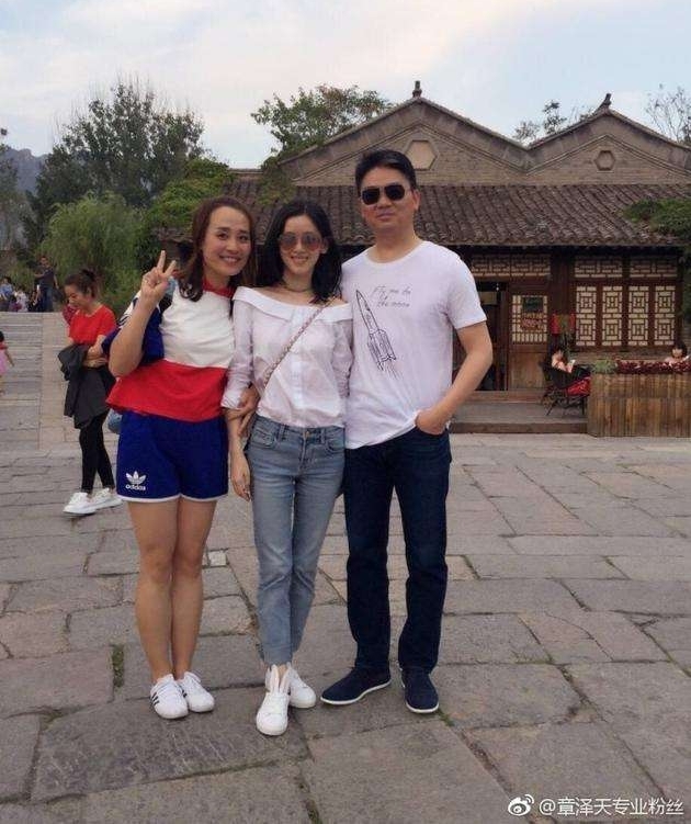 ��ǿ���򸾳������� �����촩�ż�Ц������