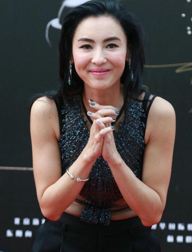 �Ű�֥�;���ͬ����ն��װ����һ����Ů��һ��ӷ���ƴ��裡