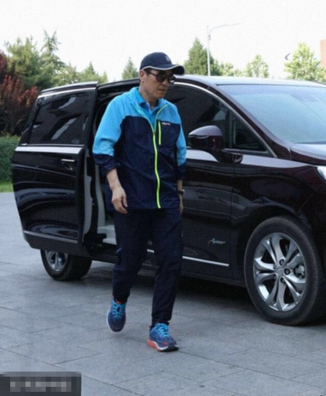 ��Ǯ�������ԣ�����ı����������Ů���У����������ҫ��